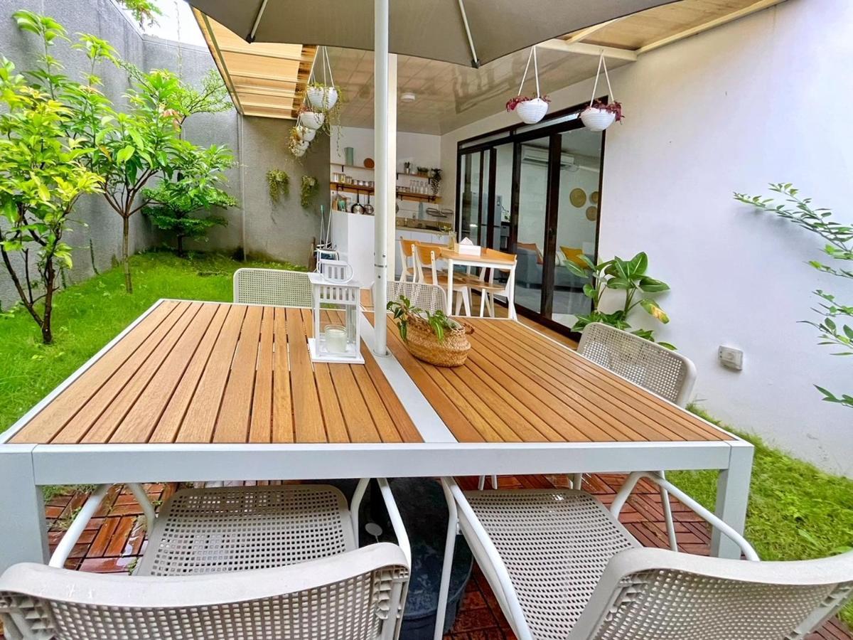 Larisa Homestay Syariah Padalarang Bagian luar foto