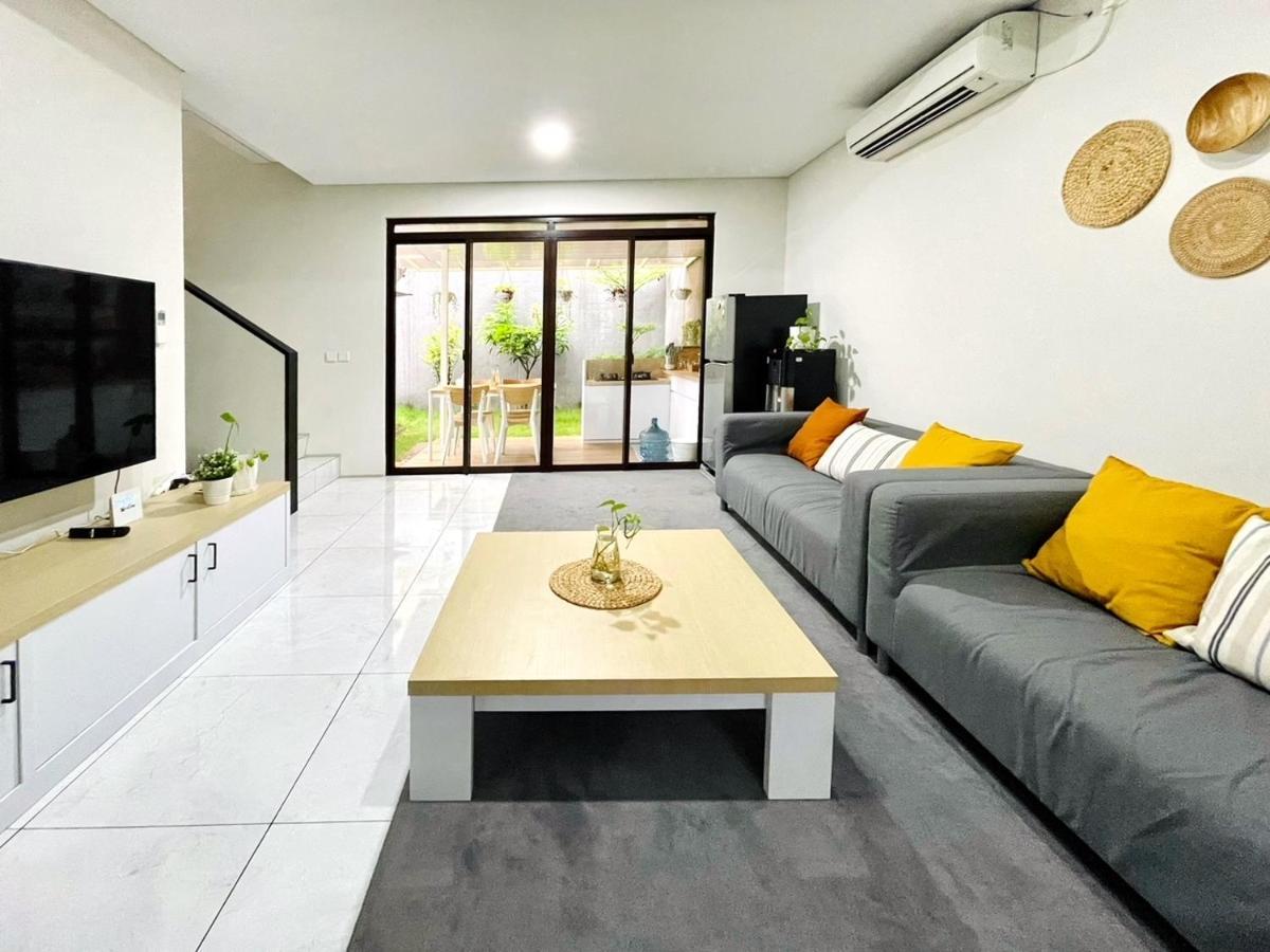 Larisa Homestay Syariah Padalarang Bagian luar foto